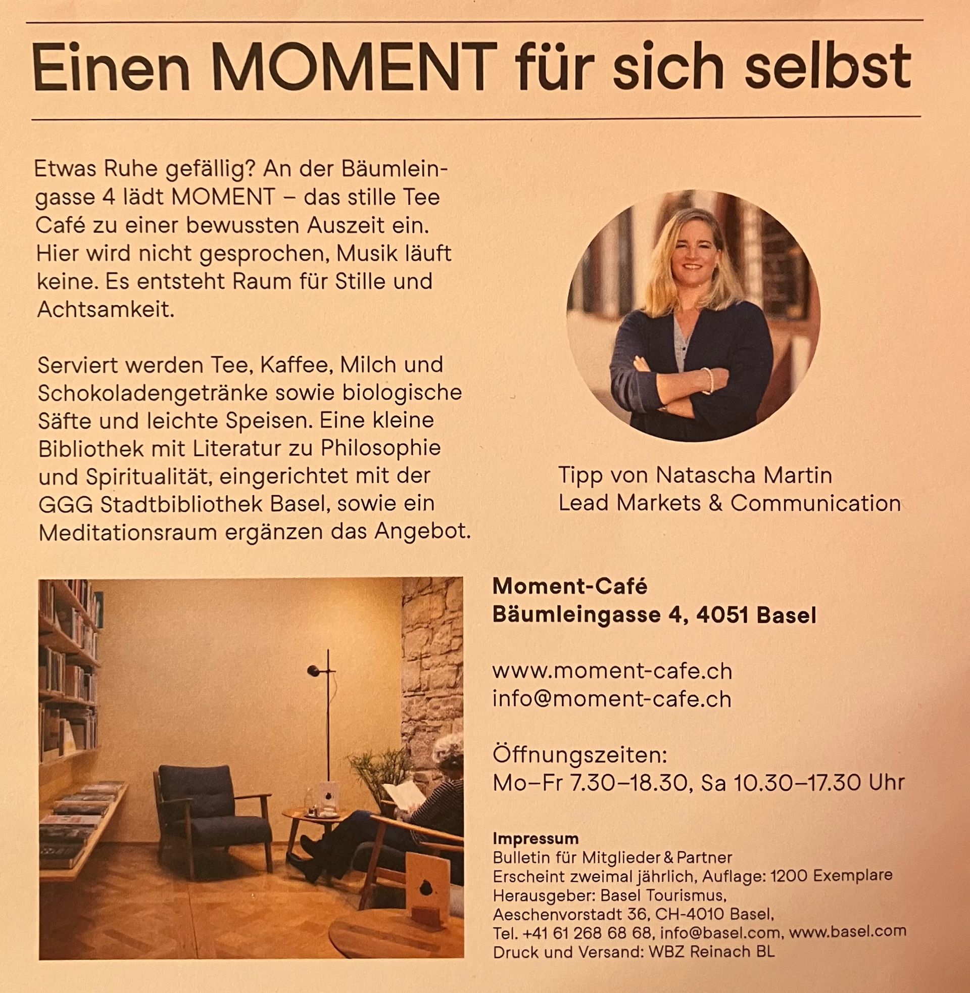 Flyer for “Einen MOMENT für sich selbst” with seated woman, lamp-lit room photo, and event details in German