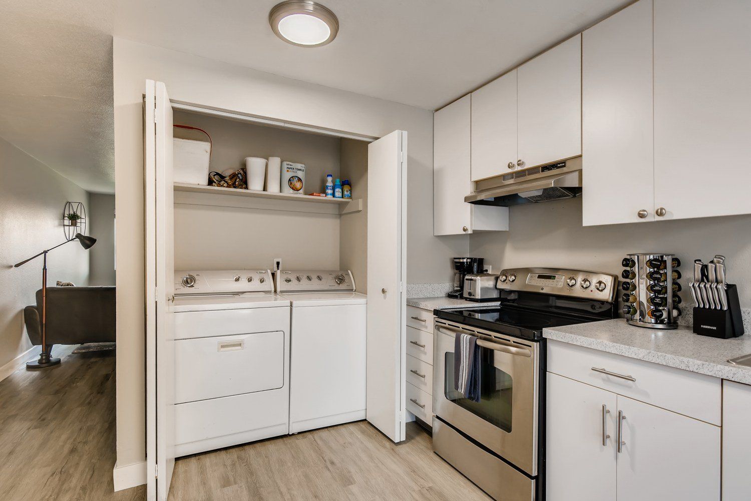Full Kitchen