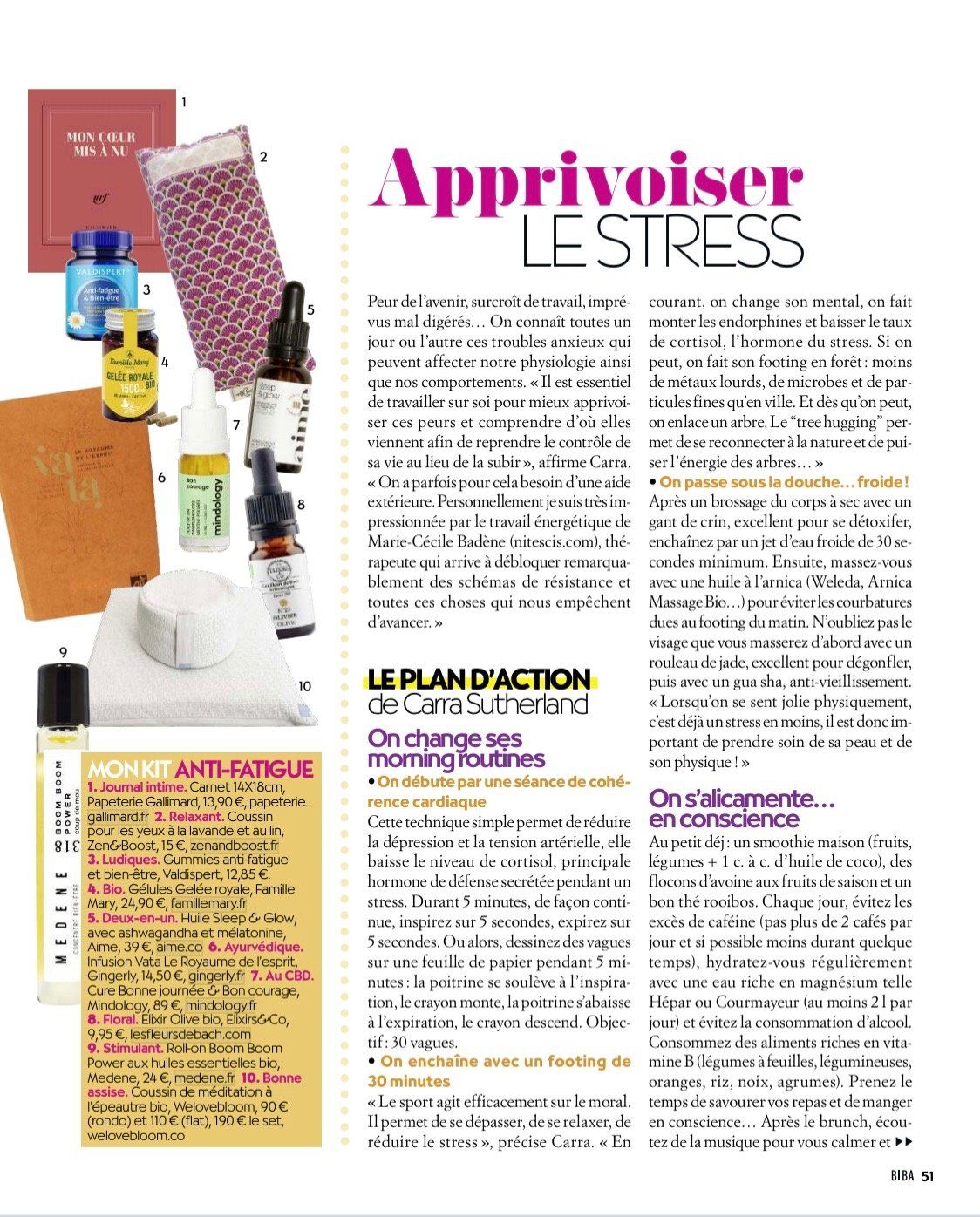 Une page d'un magazine avec des bouteilles d'huiles essentielles dessus.