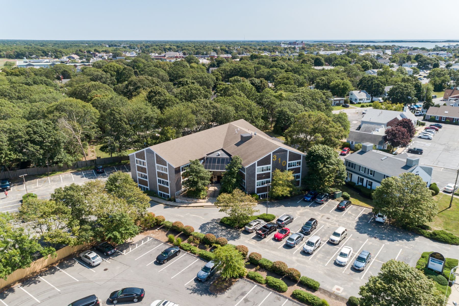 HOLLY HILL exterior 1