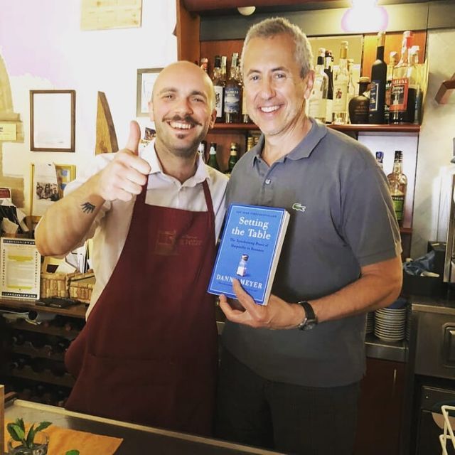 staff con guida dei ristoranti