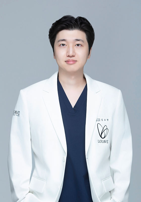 Dr. Kim Do-hyun, board-certified dermatologist at Louave