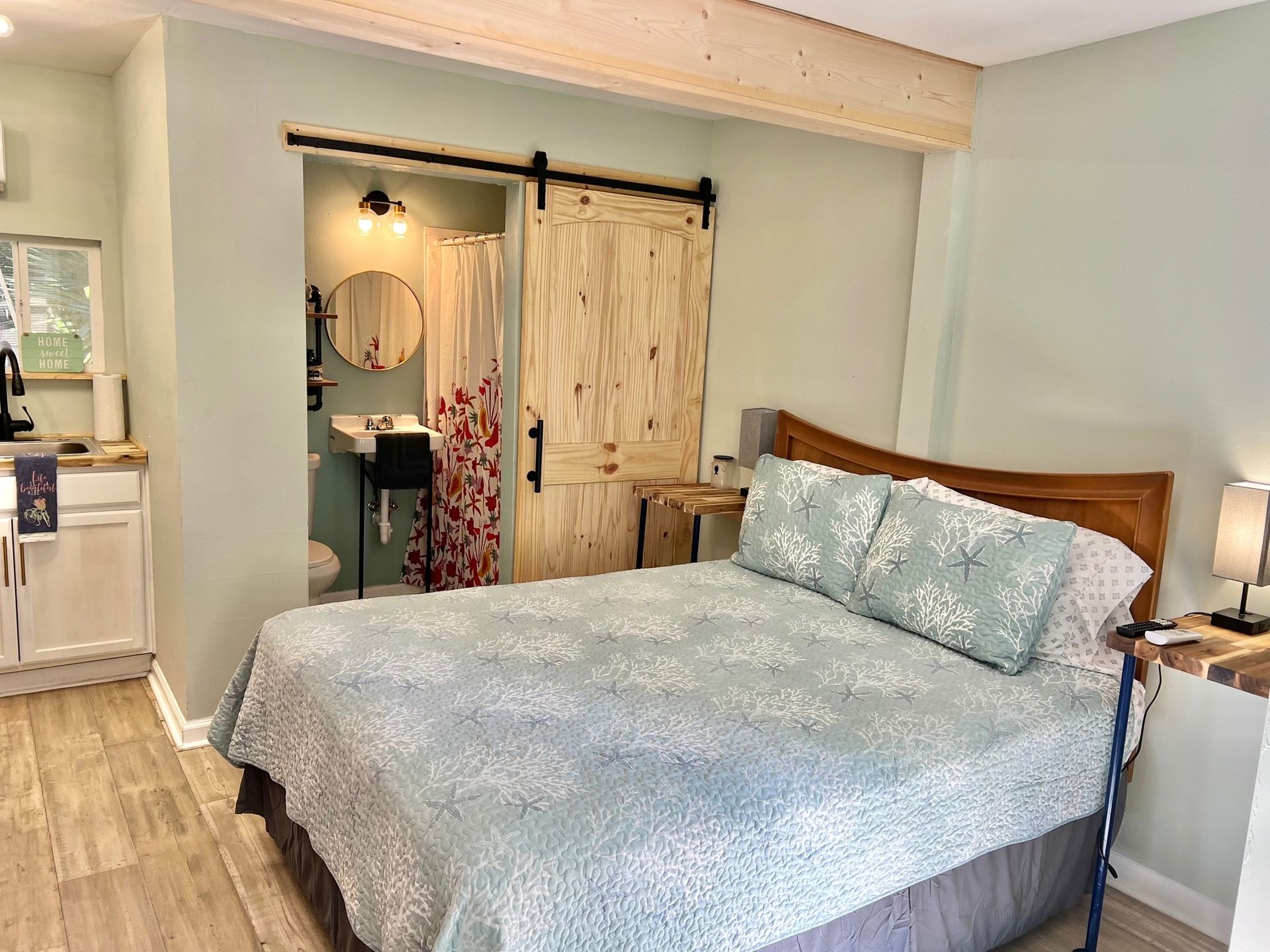 guest-suite-bed