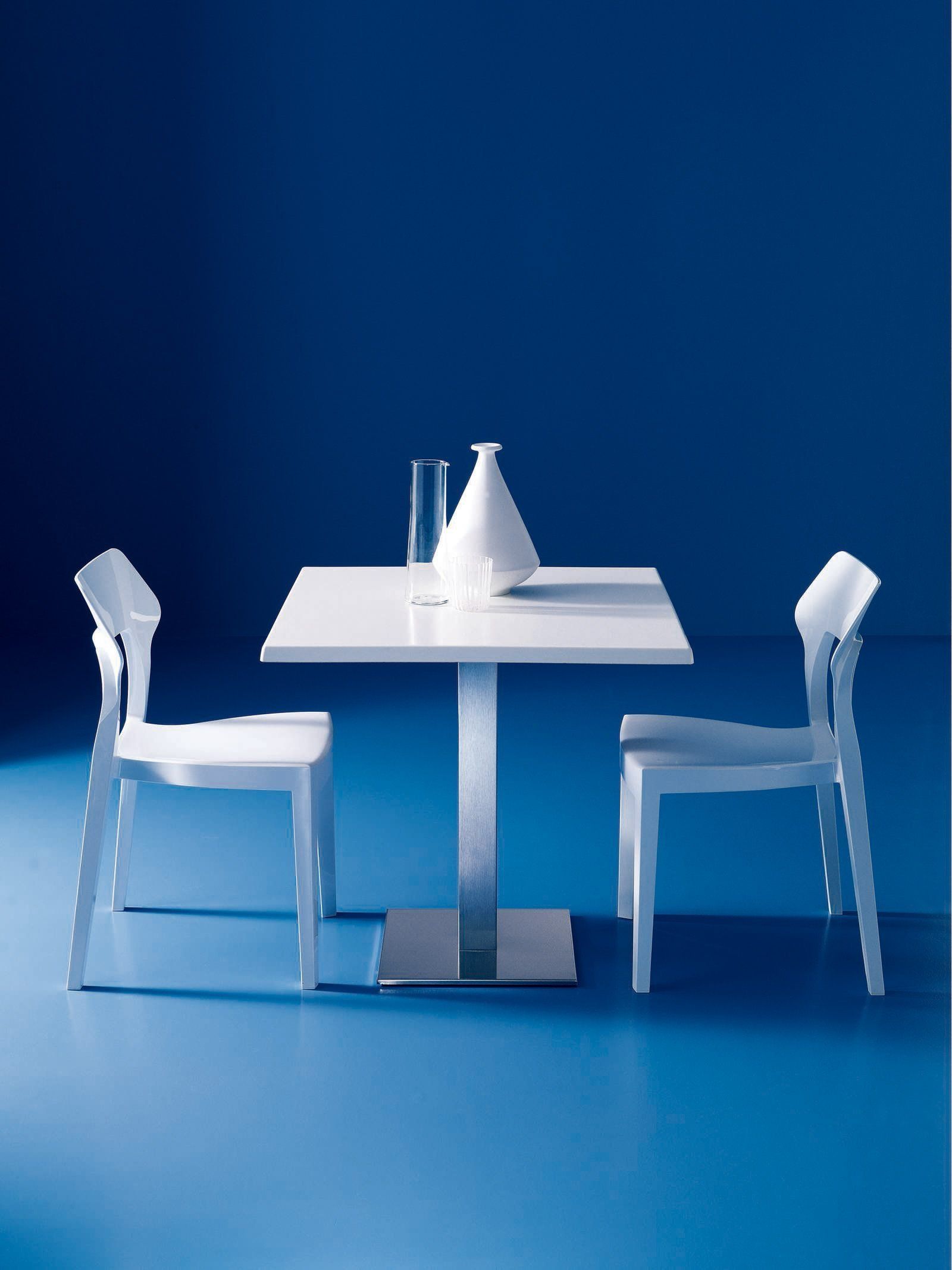 Bontempi -Cubo Bistro Table