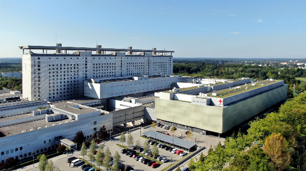 LMU Klinikum
Notable facilities at LMU Hospital include the renowned CCC München cancer center, Bavaria's largest transplant center TxM, the German Center for Dizziness and Balance, the Tropical Institute, and the Center for International Health (CIH).
                                                