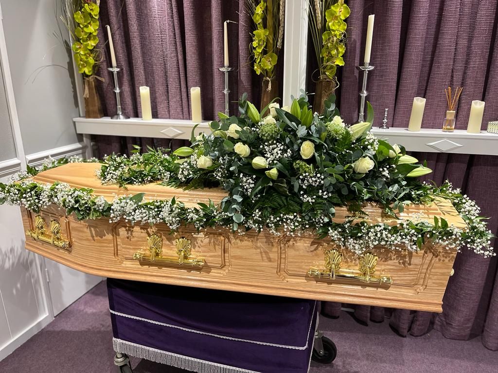 Funeral flowers | Hayes, Hanwell & Ickenham | A. Cain (Funeral Services
