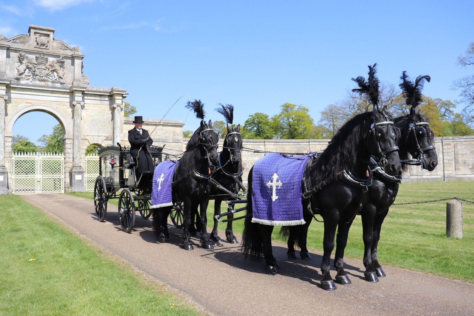 Black 4 Horse Drawn Carriage