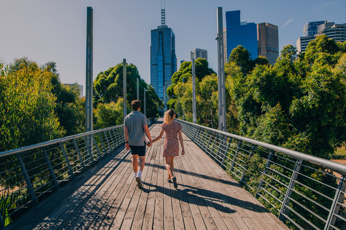 Walking from Melbourne to St Kilda