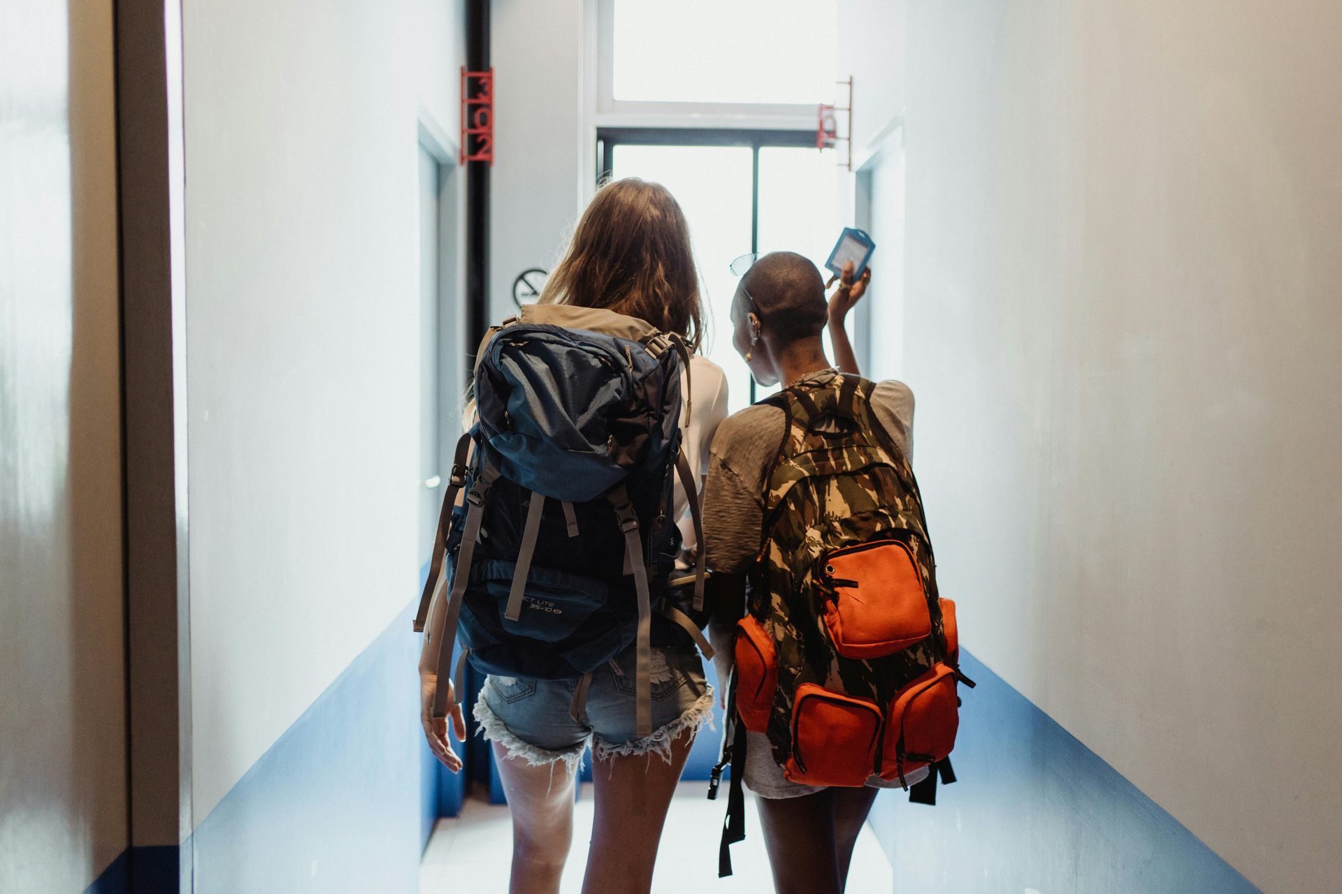 backpackers' working holiday in St Kilda