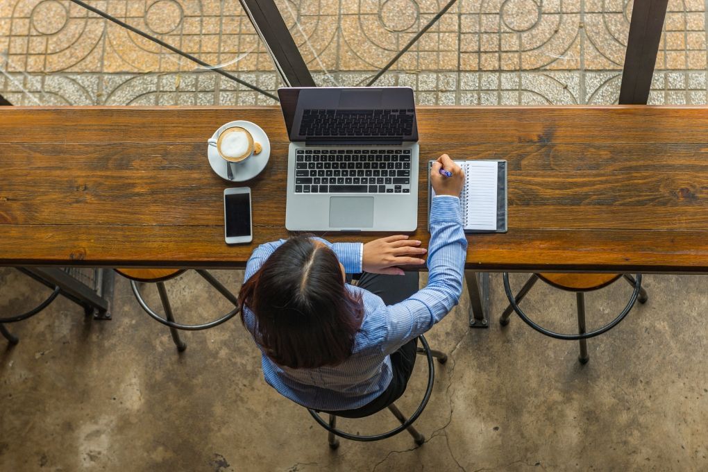 working in coffee shop melbourne
