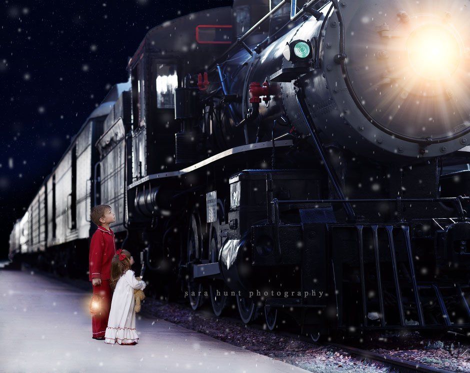 Kids looking at the train — Pearland, TX — Sara Hunt Photography