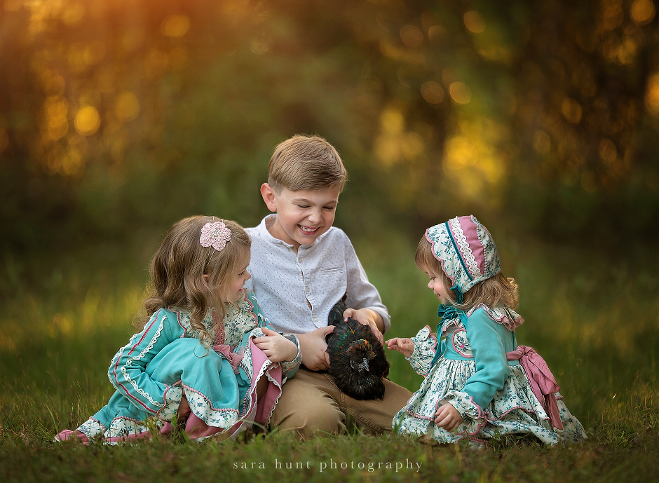 Three kids with chicken — Pearland, TX — Sara Hunt Photography