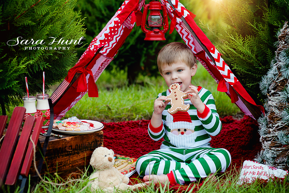 Christmas Tree Farm Picture — Young Boy Holding Gingerbread in Pearland, TX Christmas Tree Farm Picture — Young Boy Holding Gingerbread in Pearland, TX