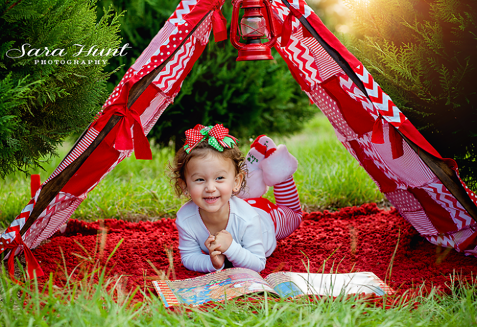 Christmas Tree Session — Young Girl with Book in Pearland, TX Christmas Tree Session — Young Girl with Book in Pearland, TX