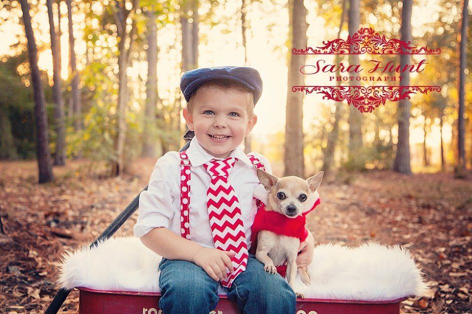 Mr. Valentine Photography — Boy Looking Behind in Pearland, TX Mr. Valentine Photography — Boy Looking Behind in Pearland, TX
