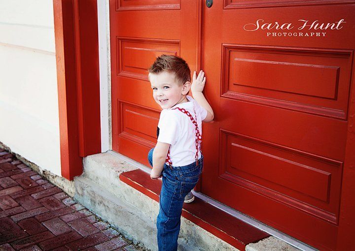 Mr. Valentine Photography — Boy Looking Behind in Pearland, TX Mr. Valentine Photography — Boy Looking Behind in Pearland, TX