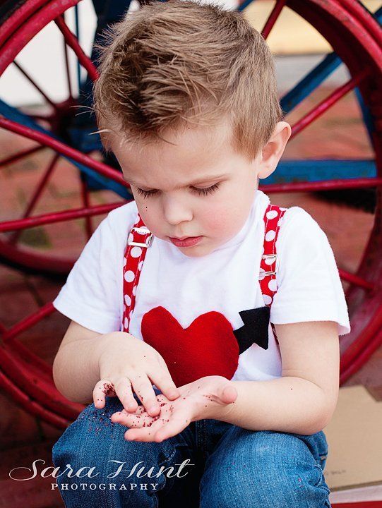 Photo Editor — Kid Playing with Glitters in Pearland, TX Photo Editor — Kid Playing with Glitters in Pearland, TX