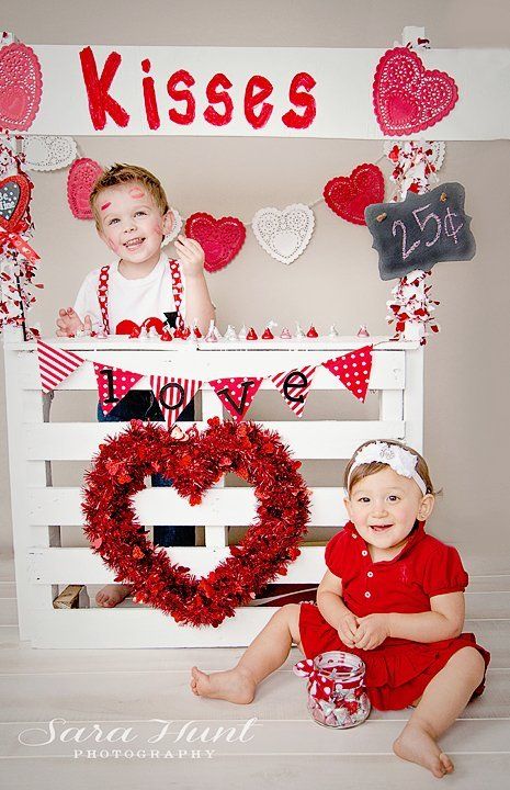Sara Hunt's Mr. Valentine Pictorial — Young Girl and Boy Smiling Enjoying in Pearland, TX Sara Hunt's Mr. Valentine Pictorial — Young Girl and Boy Smiling Enjoying in Pearland, TX