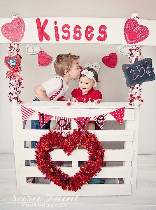 Sara Hunt's Mr. Valentine Snapshot — Young Boy Sweet to Baby Girl Enjoying in Pearland, TX Sara Hunt's Mr. Valentine Snapshot — Young Boy Sweet to Baby Girl Enjoying in Pearland, TX