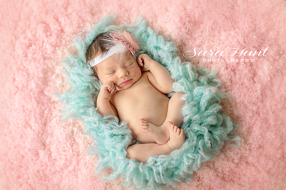 Avery Grace Photographer — Baby Girl Lying Down in Pearland, TX Avery Grace Photographer — Baby Girl Lying Down in Pearland, TX