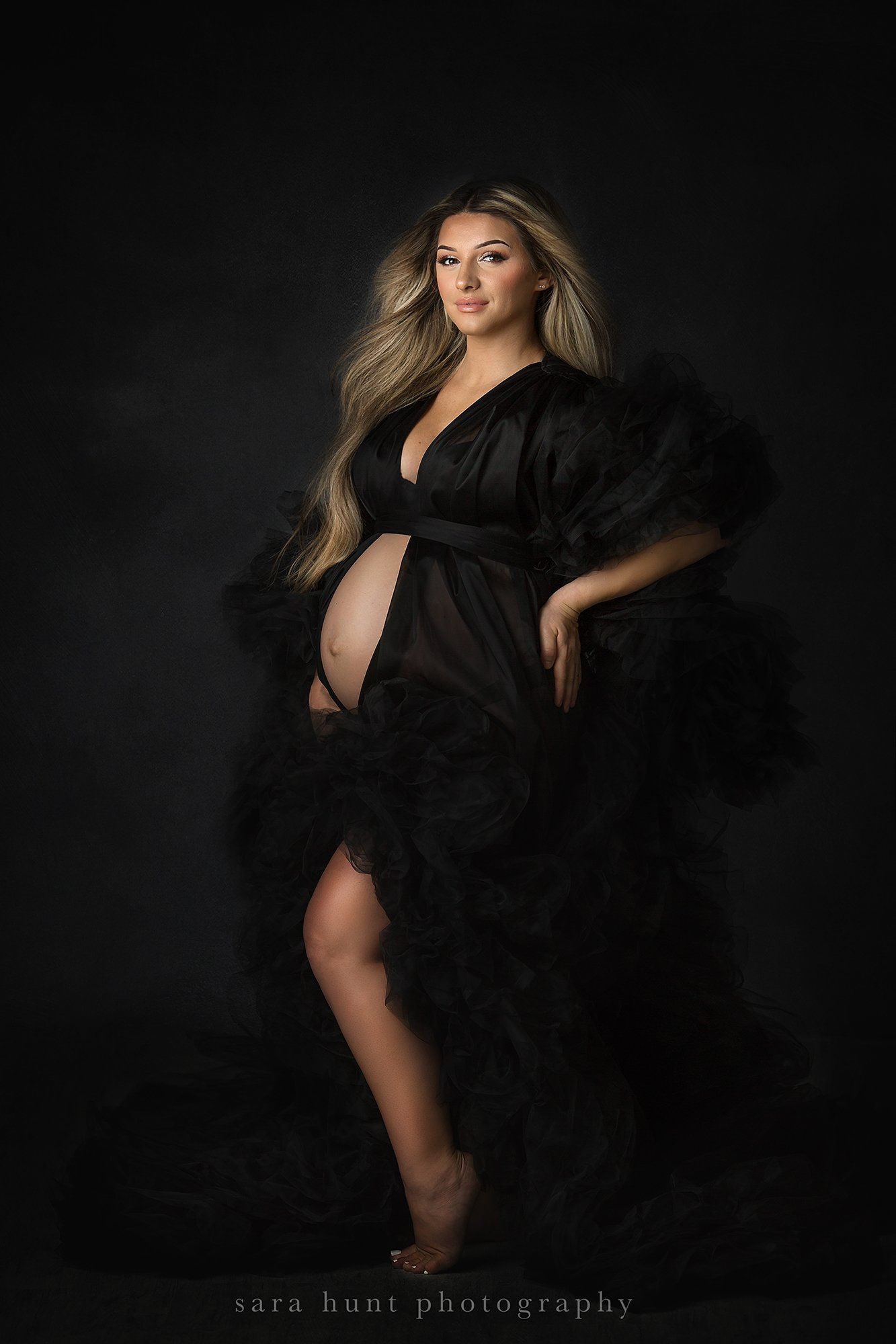 Maternity shot of woman in black dress — Pearland, TX — Sara Hunt Photography