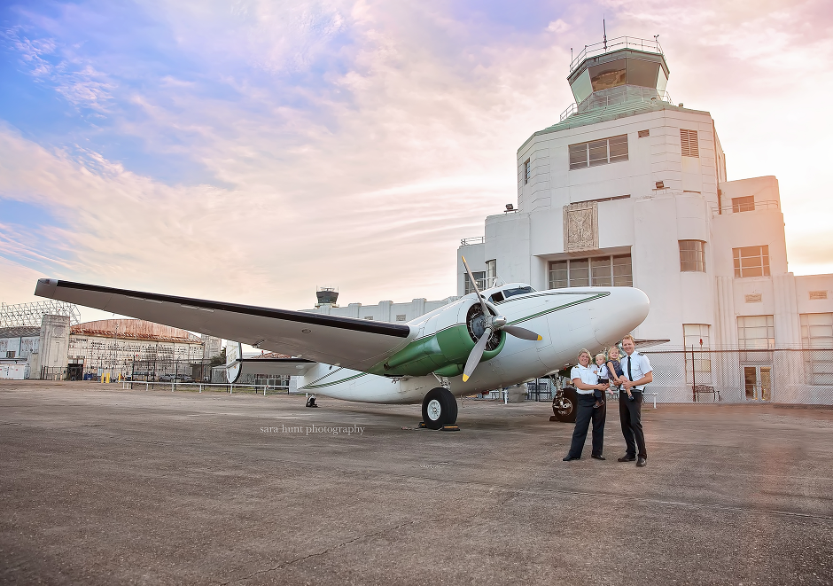 Family and airplane — Pearland, TX — Sara Hunt Photography
