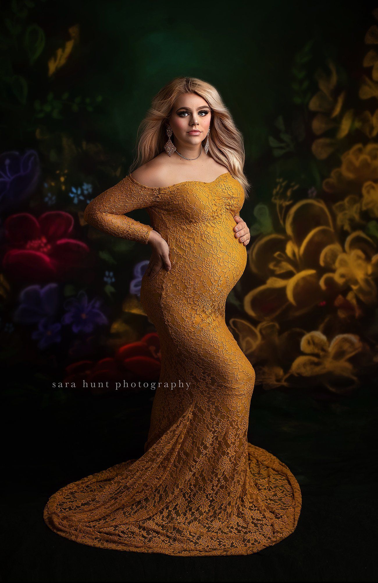 Pregnant woman wearing yellow dress — Pearland, TX — Sara Hunt Photography