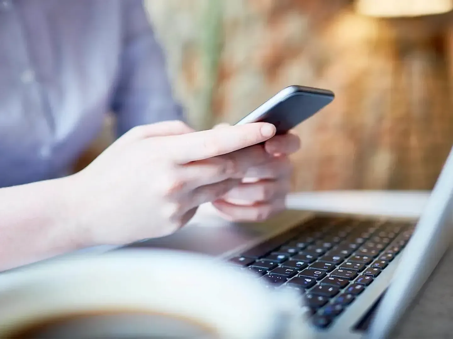 Fixed rate reviews with a mortgage advisor.