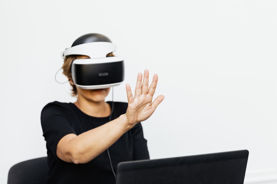 Hotel boutique con tecnología avanzada preparado para tendencias hoteleras LATAM 2027