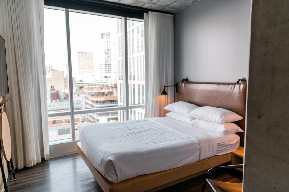 Hotel boutique optimizado en Airbnb para captar viajeros internacionales en LATAM 2026