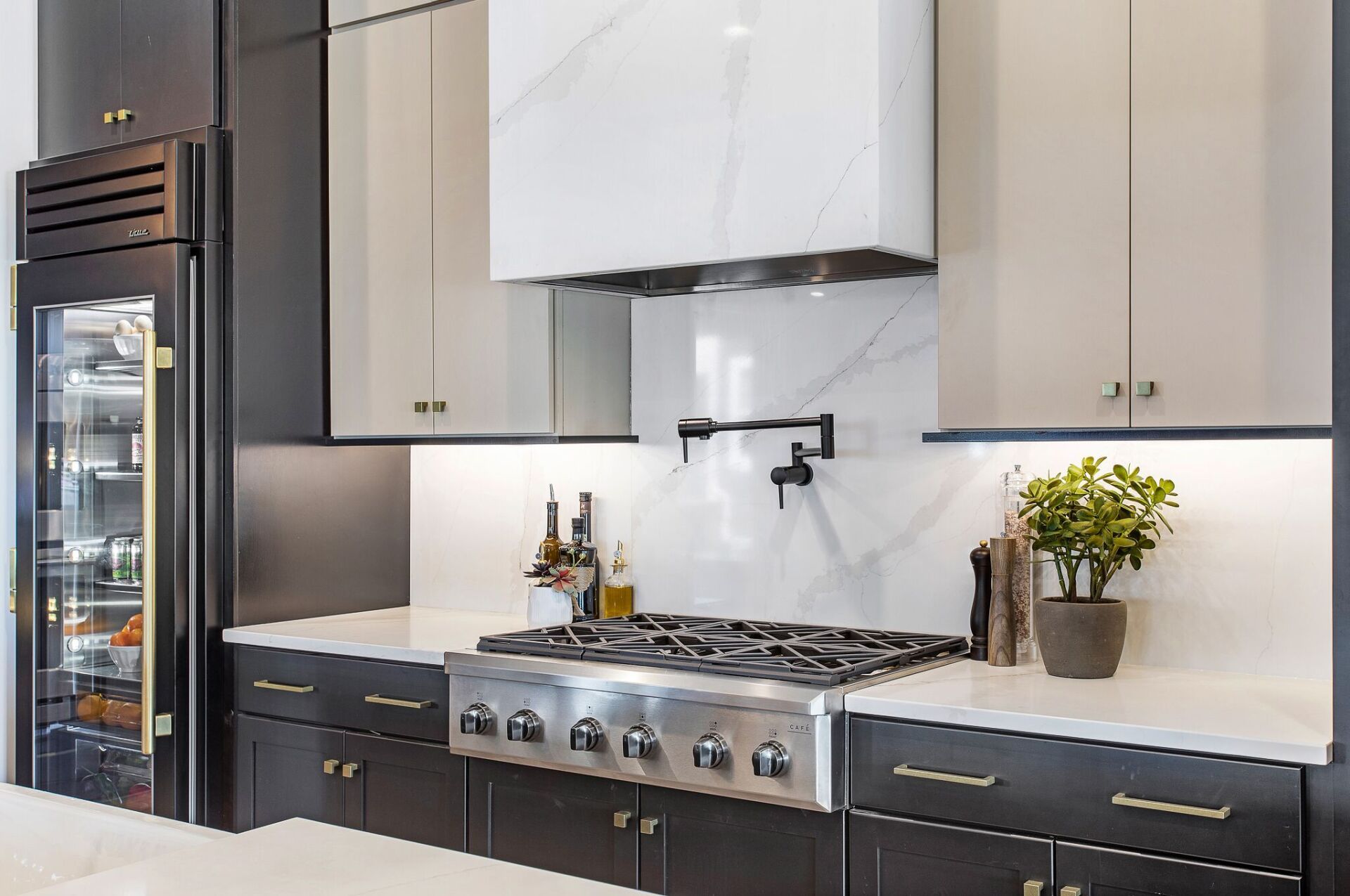 Kitchen Stove — Glen Allen, VA — Le Gault Homes