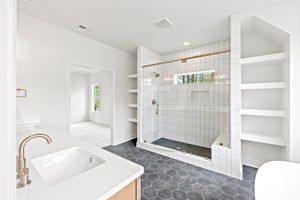 Shower — Glen Allen, VA — Le Gault 
