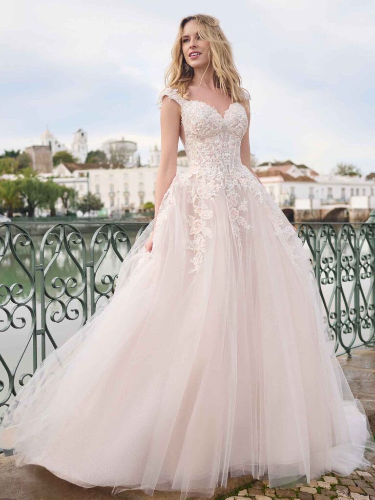 Style: Bisette