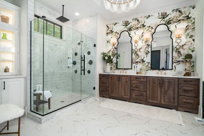 Custom bathroom vanity cabinets