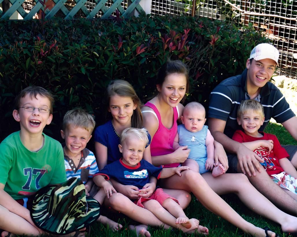Family Behind the Keiran Mortimer Pest Control — Keiran Mortimer Pest Control in Wilsonton, QLD