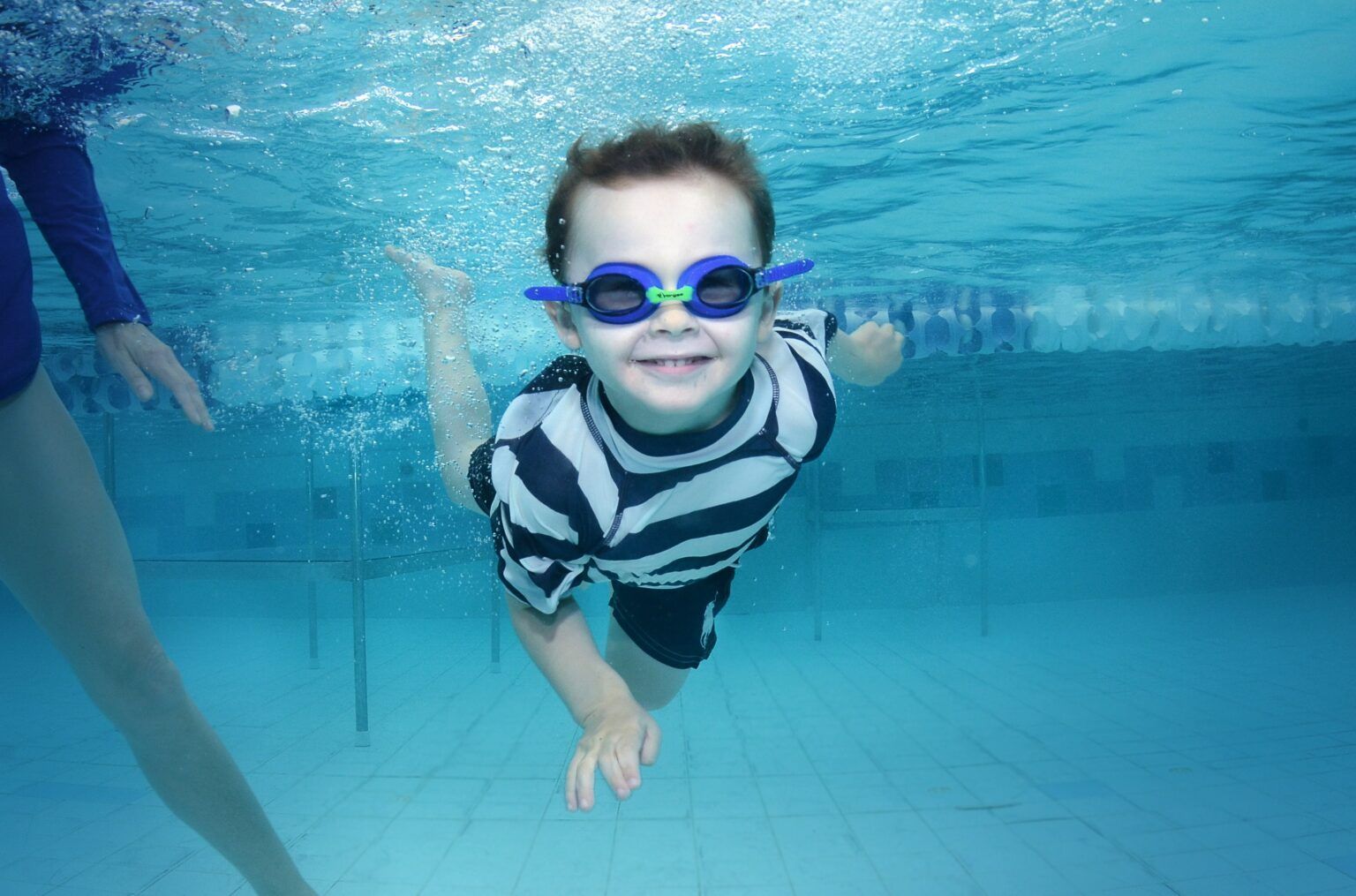 What Is The Right Age For Kids to Learn Swimming?