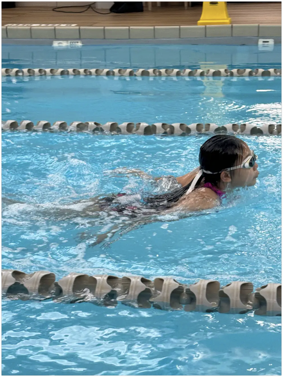 Our comprehensive Swimmers Swim Class represents the perfect bridge between foundational skills and competitive swimming excellence. Designed as an advanced swim lessons program, this class elevates students beyond basic water safety into the realm of serious aquatic athleticism and refined technique mastery.