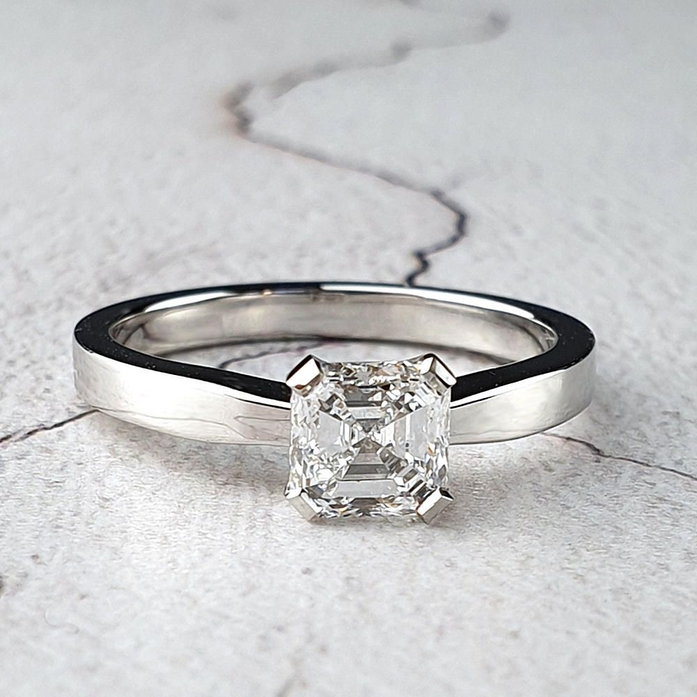Bespoke engagement ring designed and made in Sussex