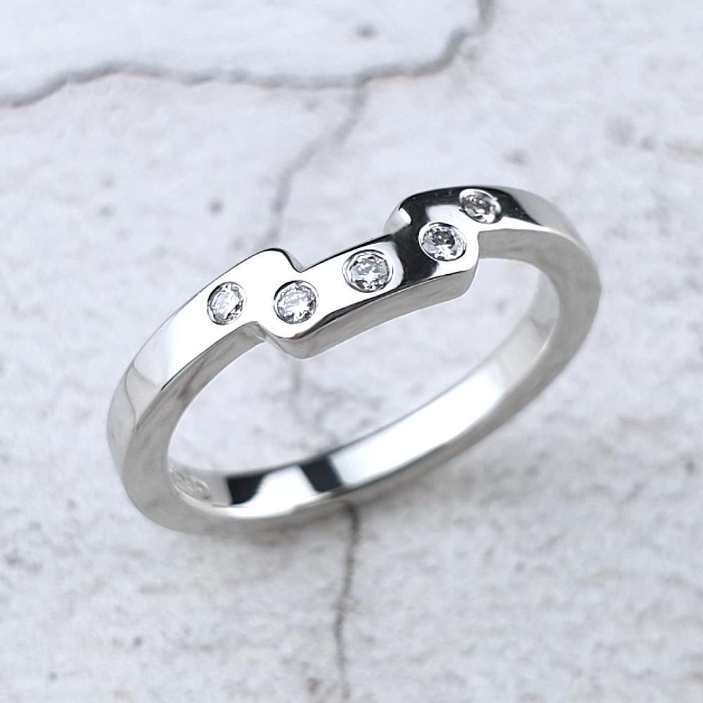 Platinum band to fit a square engagement ring