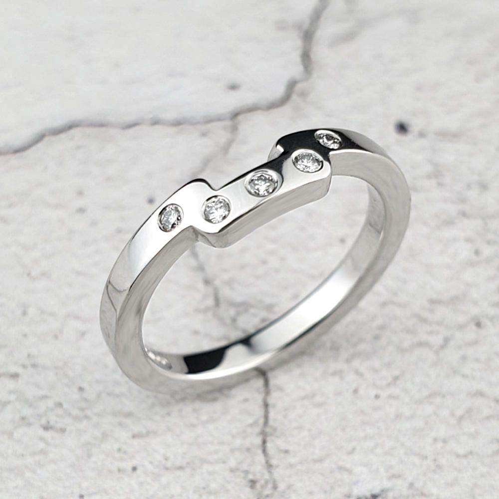 Fitted wedding rings