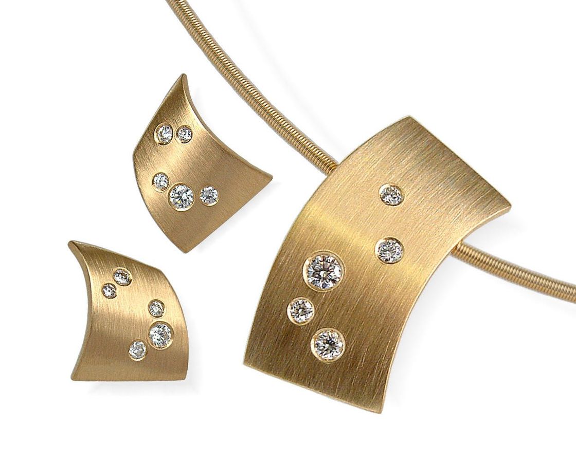 Handmade Gold Jewellery_ one of a kind every time