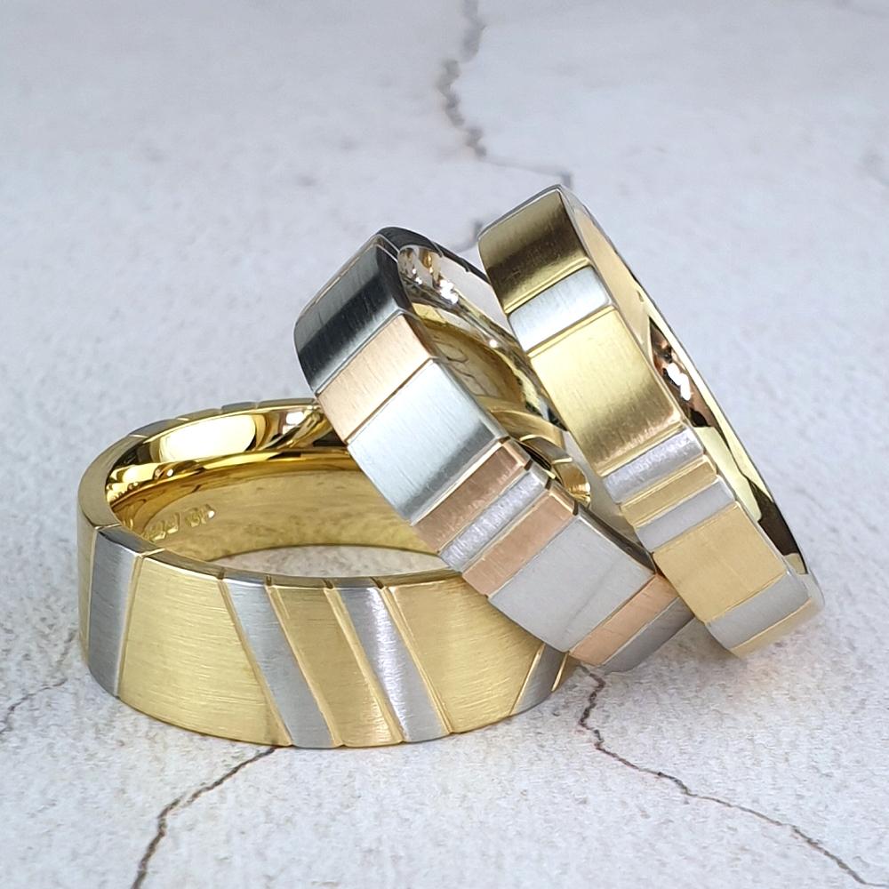Men's wedding rings with inlaid stripes Unique men's wedding rings