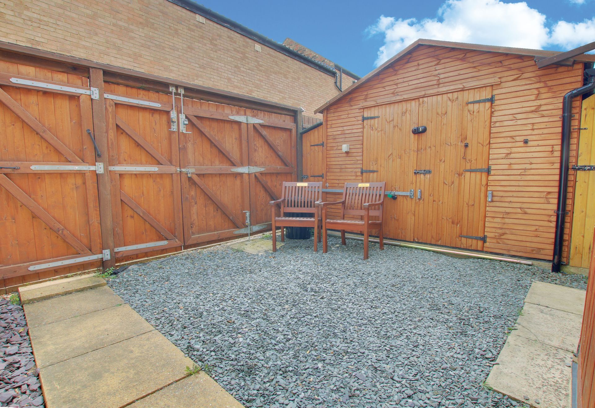 project_after_fence_gate_yard_view_2