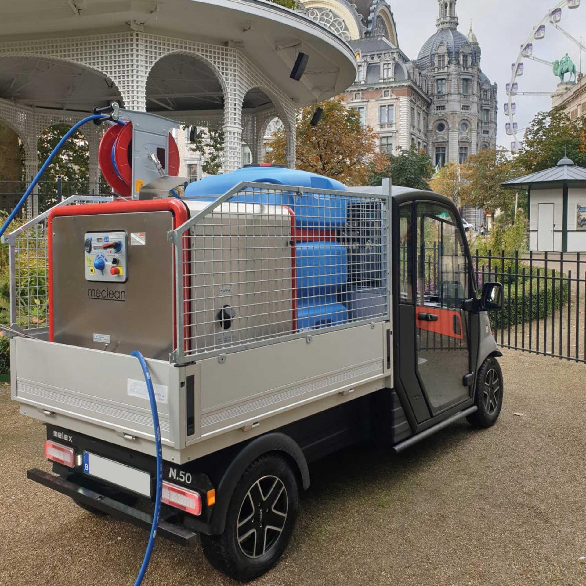 Meclean machine de désherbage à l'eau chaude SERIE-CFB+ Spijkstaal mini porteur
