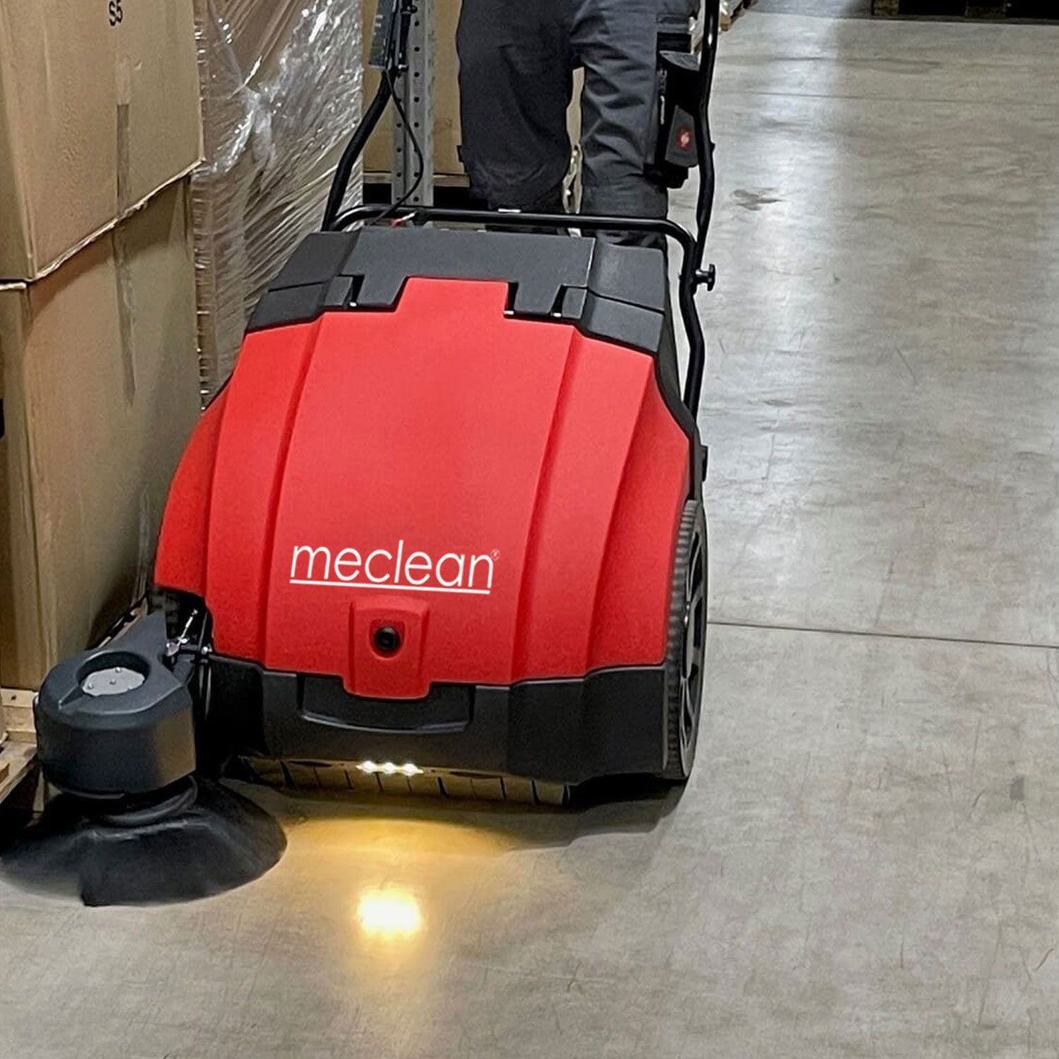 Meclean professionnel balayeuse a pousser entrainement par batterie Buster 750 Pro balayer dans le magazine