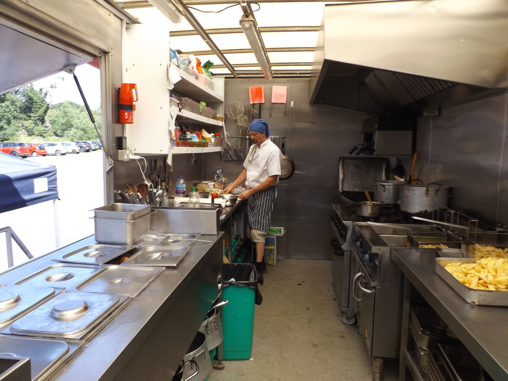 Actual qualified chef tv location film caterers