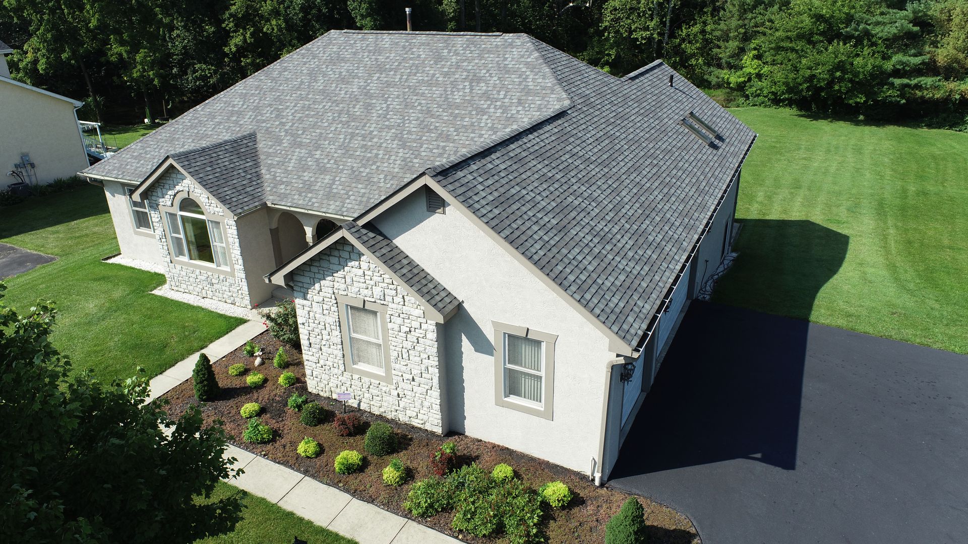 Allied Roofing Columbus, Ohio See A Gallery Of Our Roofs In Columbus
