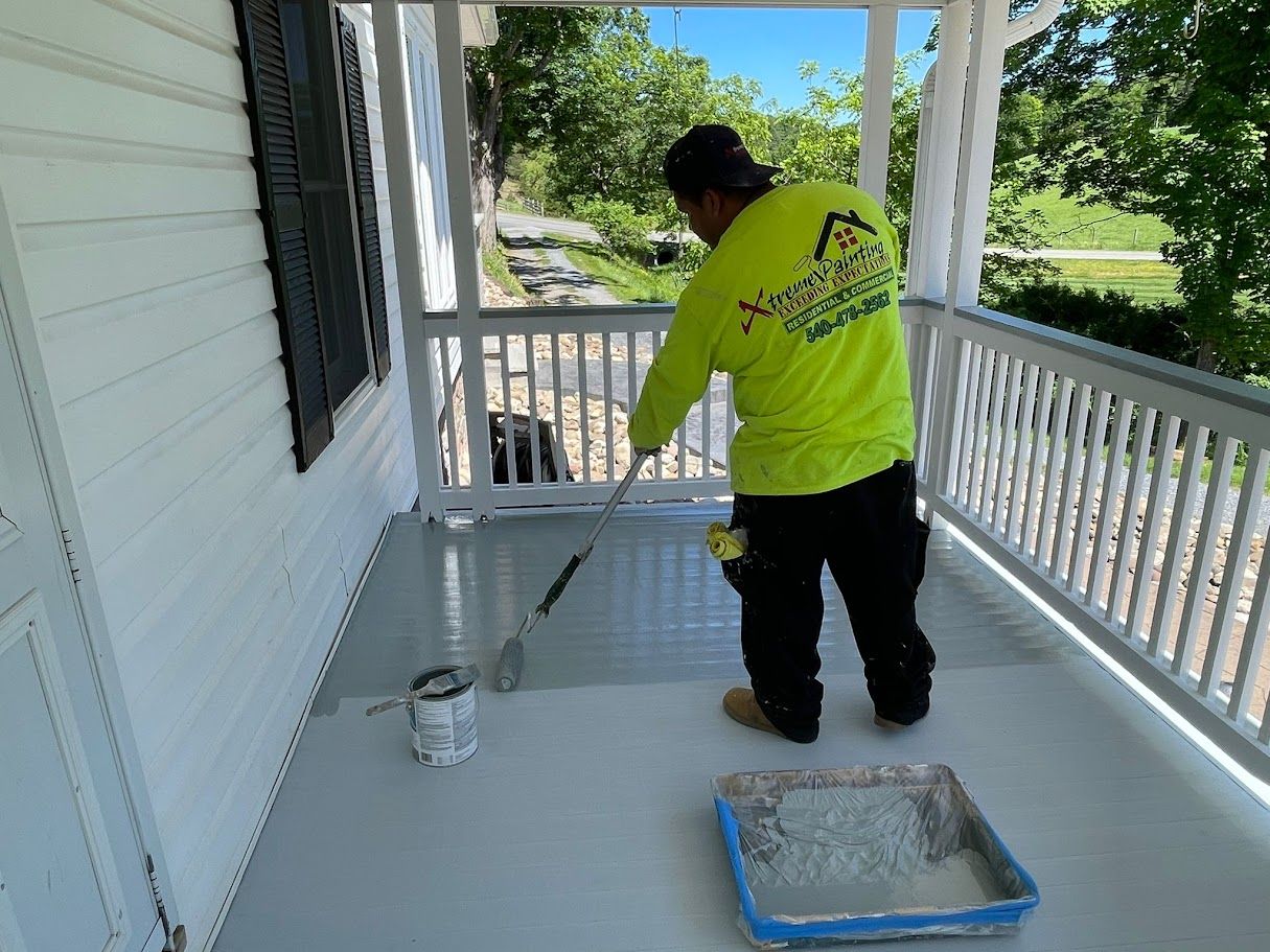 Glueing Wallpapers at Home — Harrisonburg, VA — Xtreme Painting Glueing Wallpapers at Home — Harrisonburg, VA — Xtreme Painting