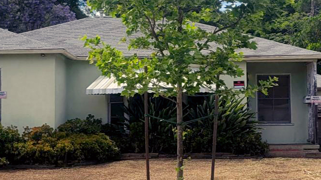 Lake_Balboa_Home