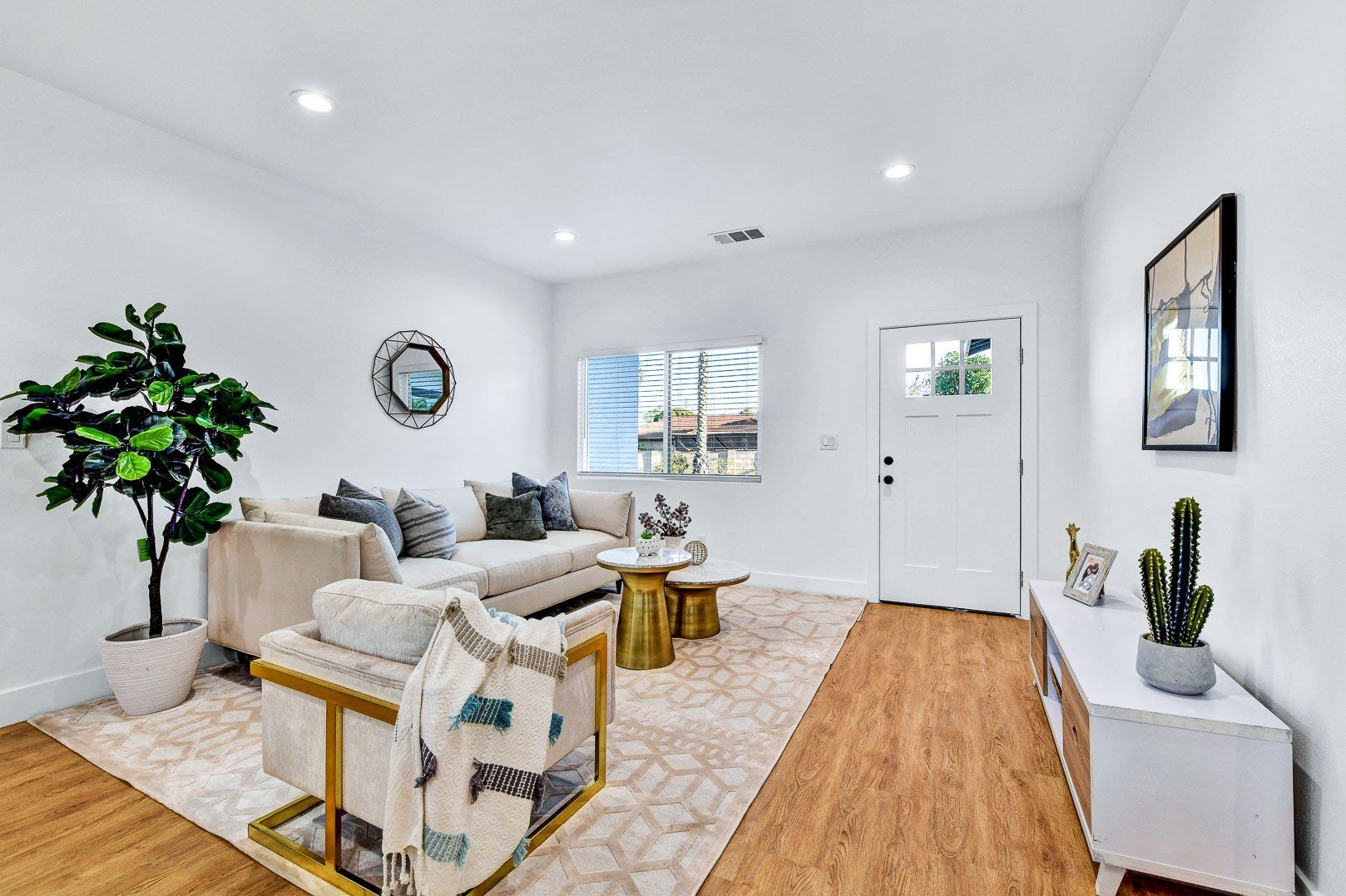 Jan Marie living room